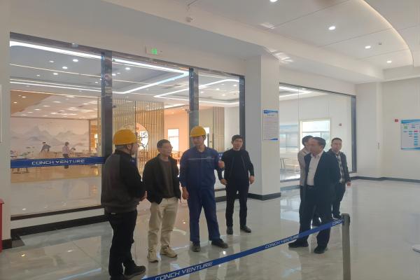 1713358653788213.jpg 德興市組織部部長(zhǎng)江文至德興海創(chuàng)參觀調(diào)研 (2).jpg